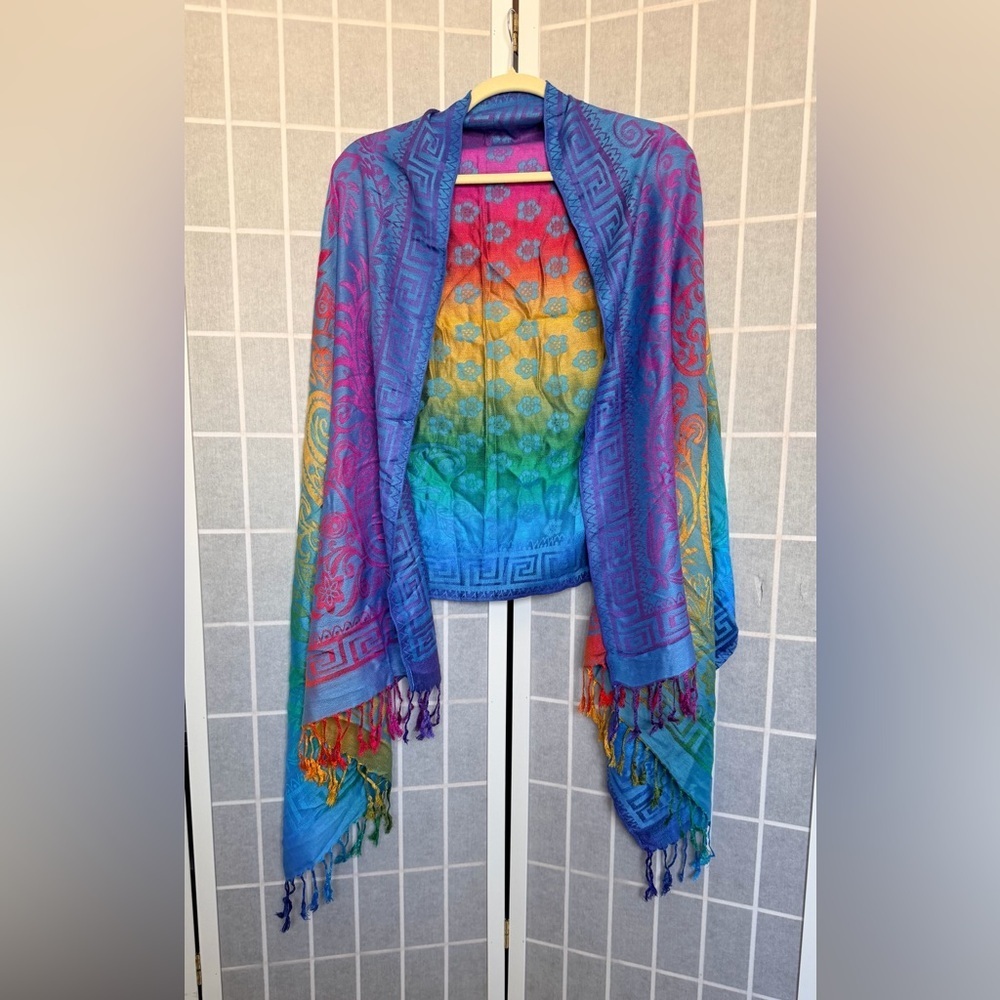 Colorful Patterned Shawl - Picture 2 of 3